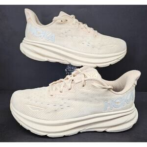 Hoka Women 9.5 Comfy footwear